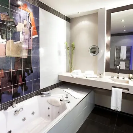 & Vatel Νιμ