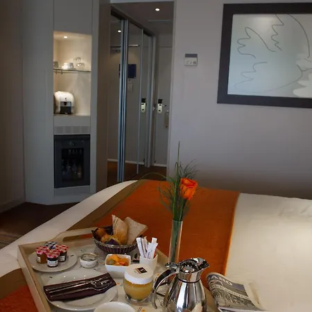 Hotel & Vatel 4*