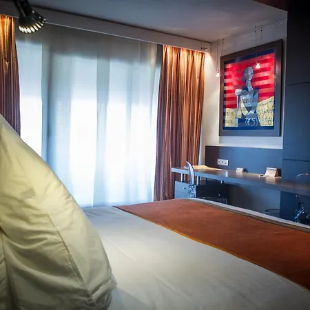 & Vatel فندق نيم