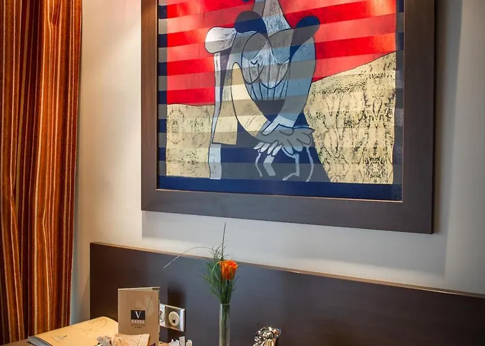 Hotell & Vatel Nîmes